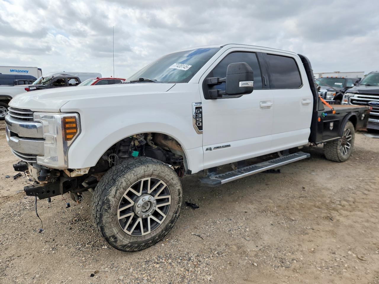 2018 Ford F350 Super Duty Flatbed Truck
