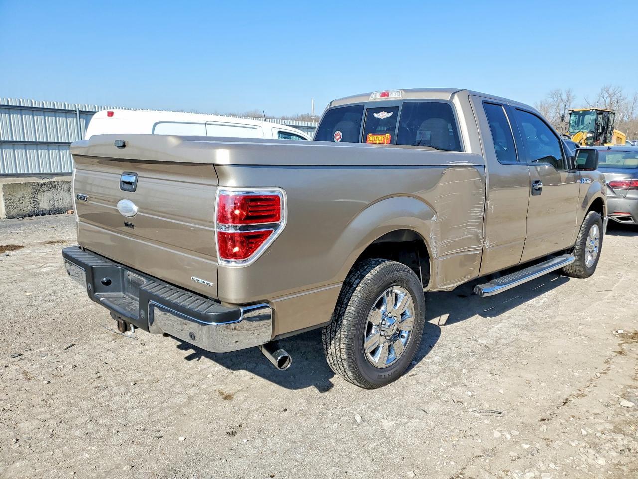 2011 Ford F150 Super cab