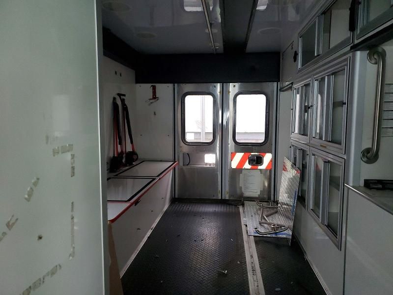 2018 Ford E350 Ambulance