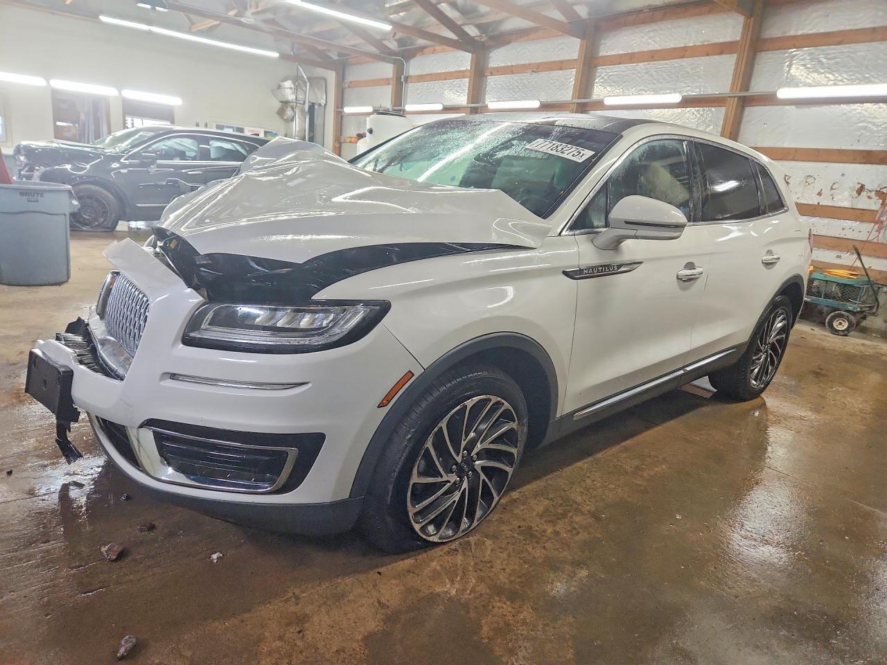 2019 Lincoln Nautilus Reserve