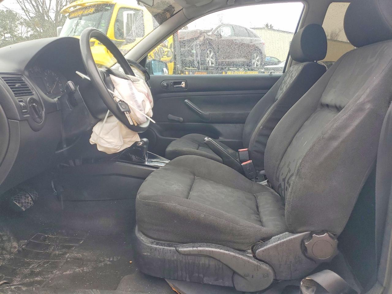 2000 Volkswagen Golf gl
