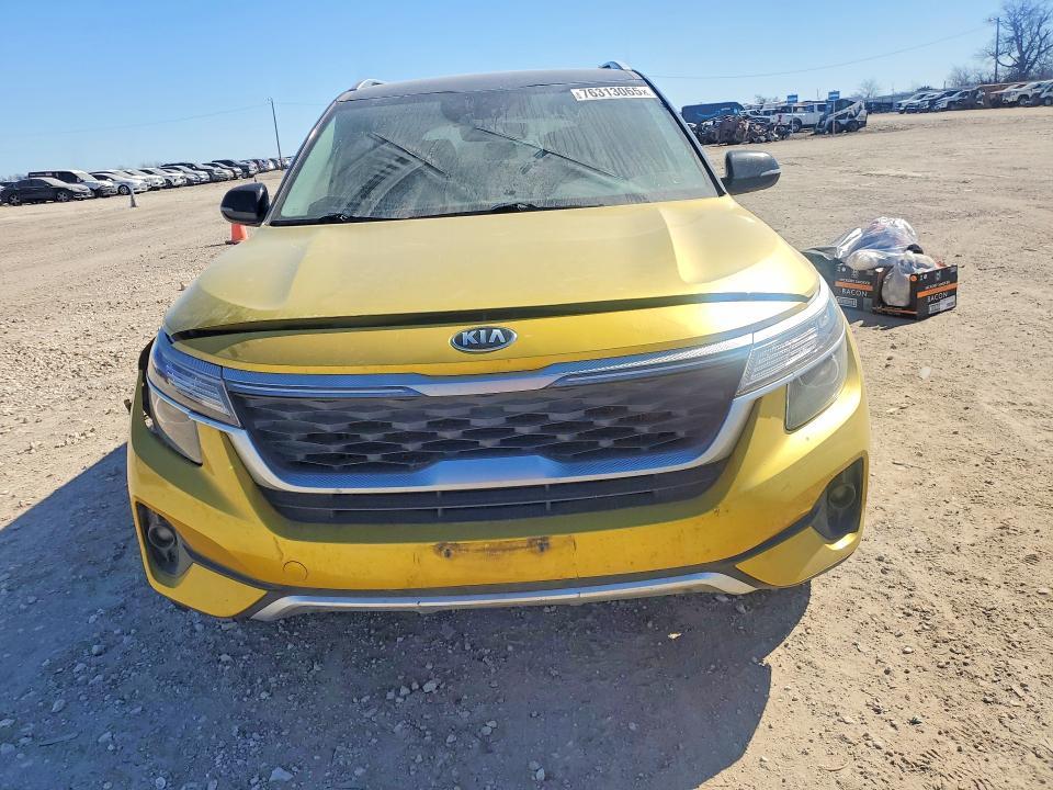 2021 KIA Seltos s
