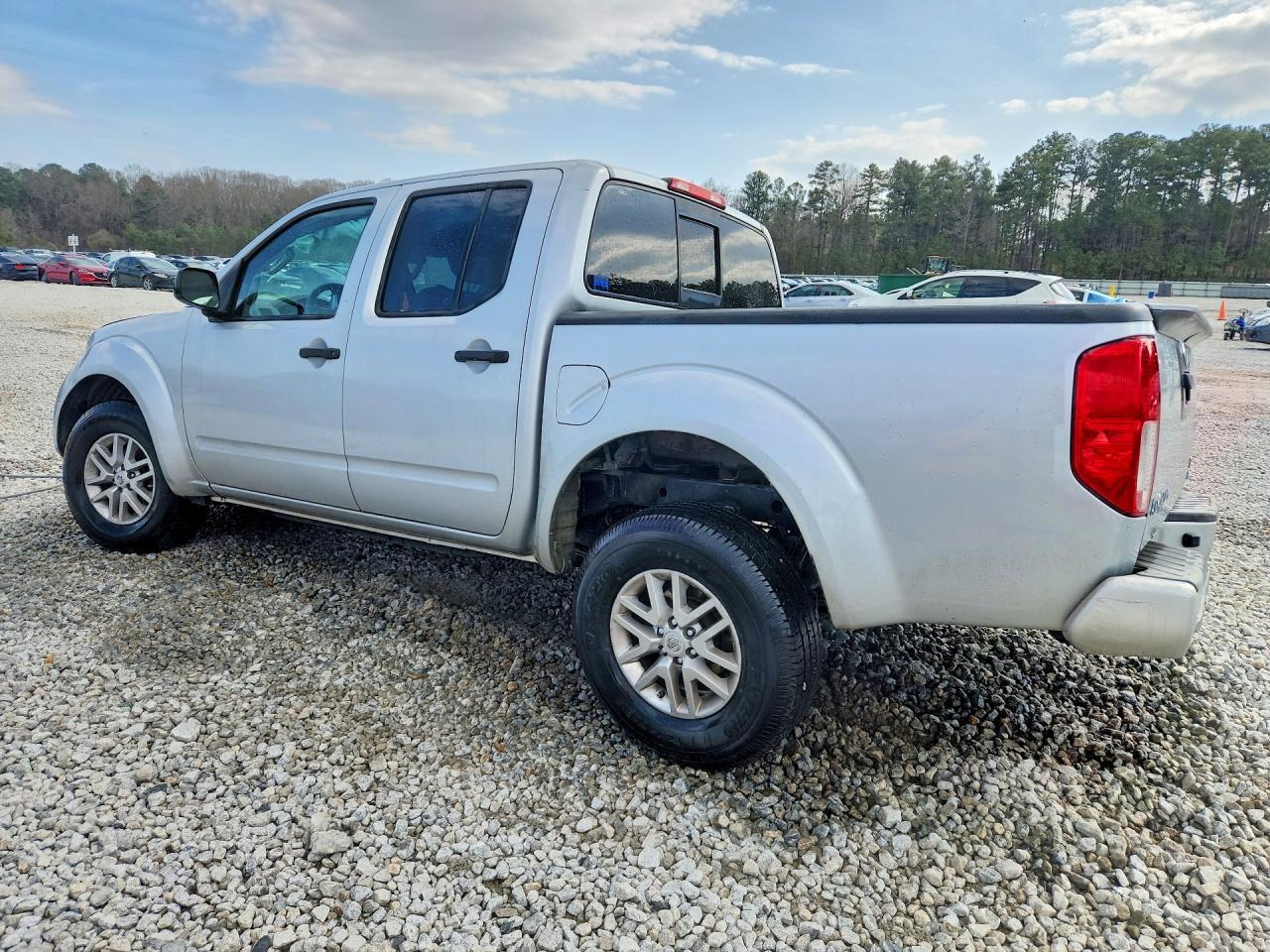 2017 Nissan Frontier SV
