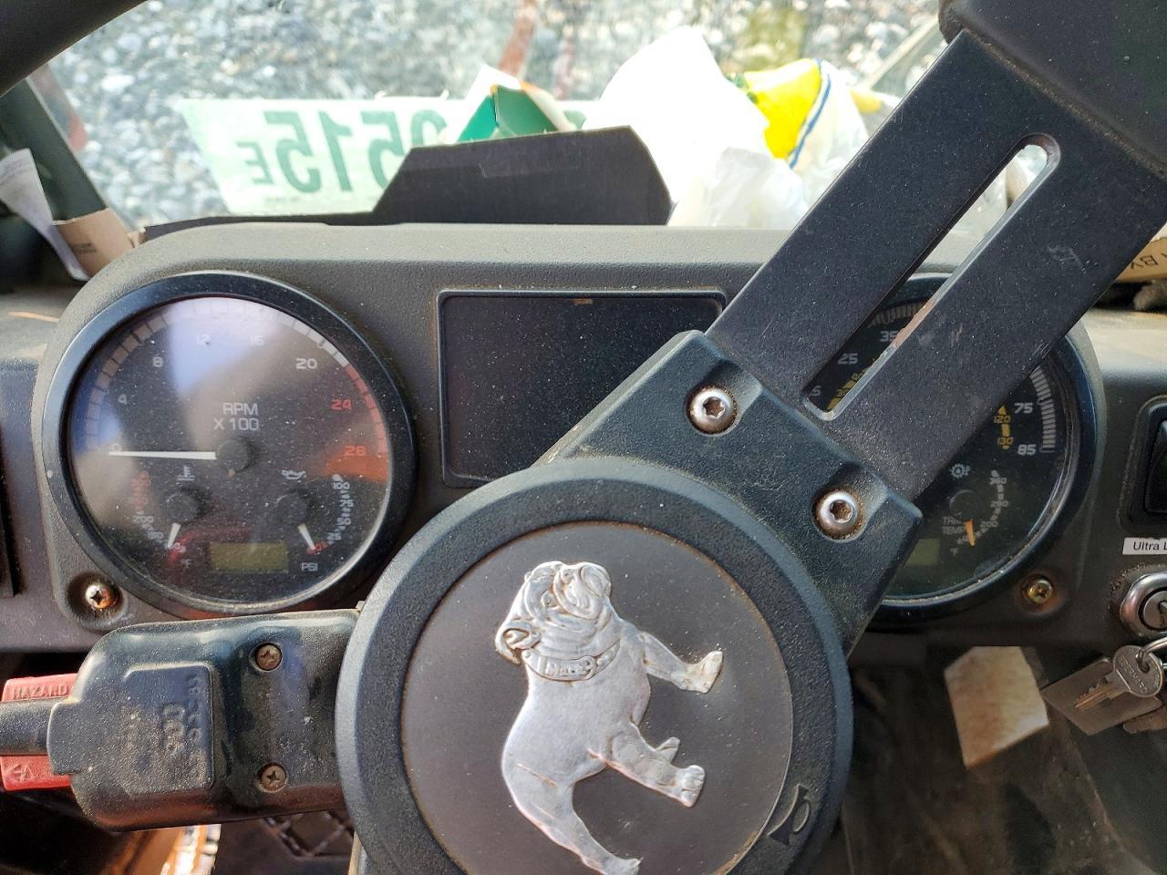 2014 Mack 600 MRU600
