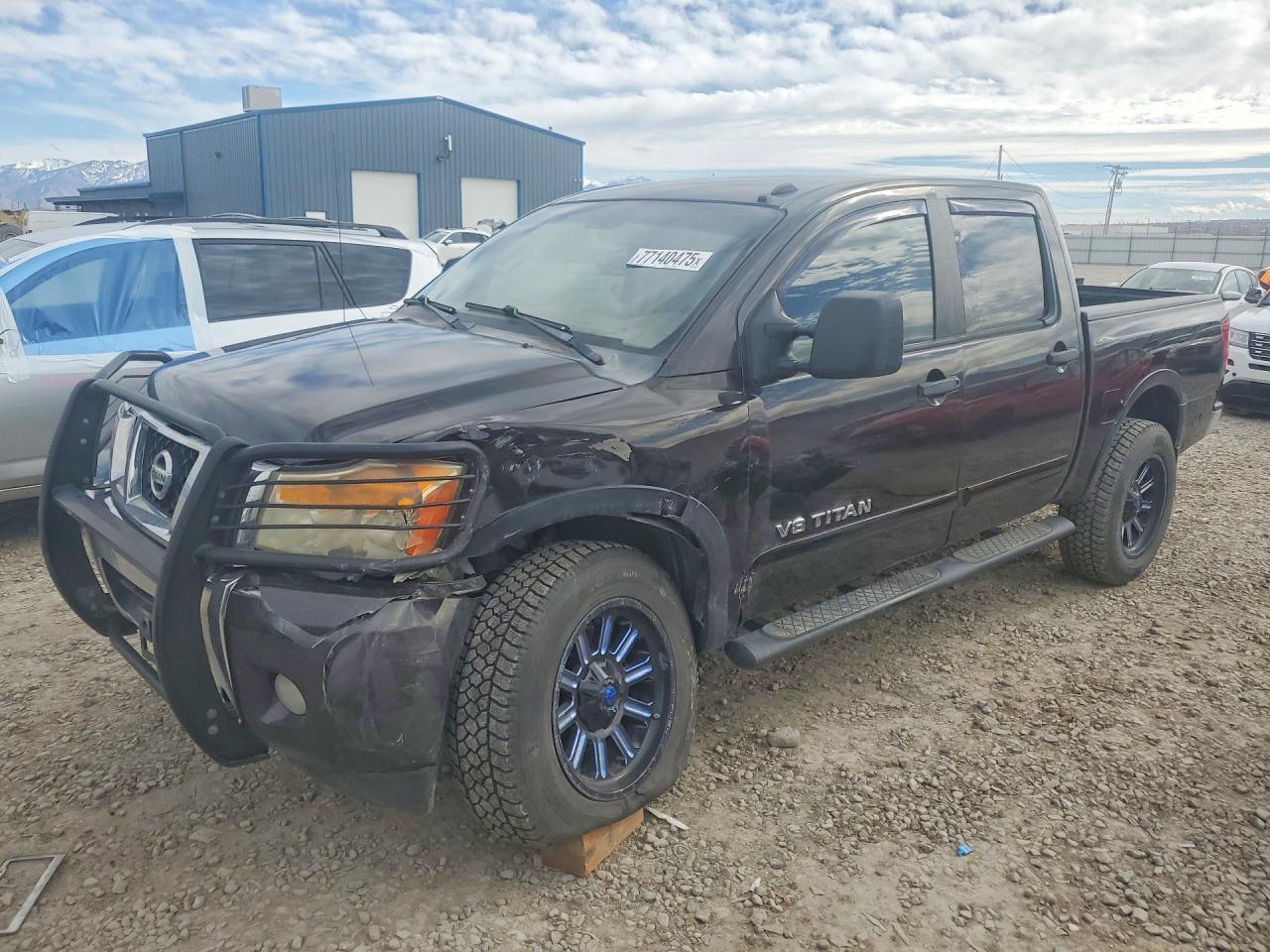 2015 Nissan Titan SV