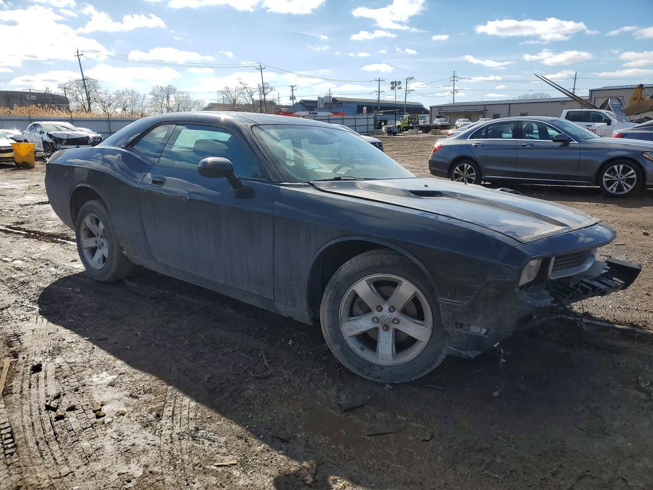2010 Dodge Challenger se