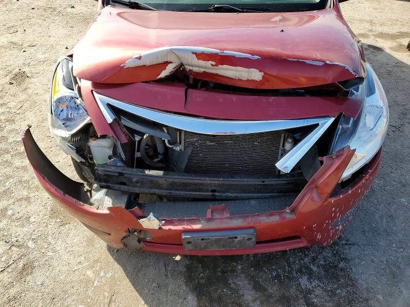 2018 Nissan Versa s