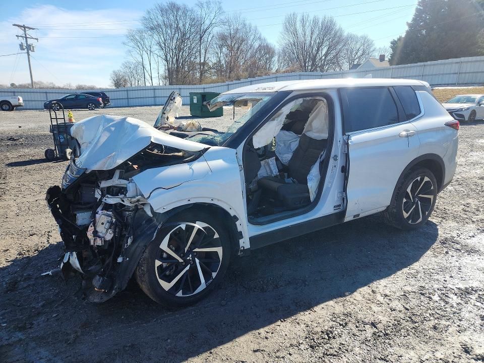 2023 Mitsubishi Outlander se