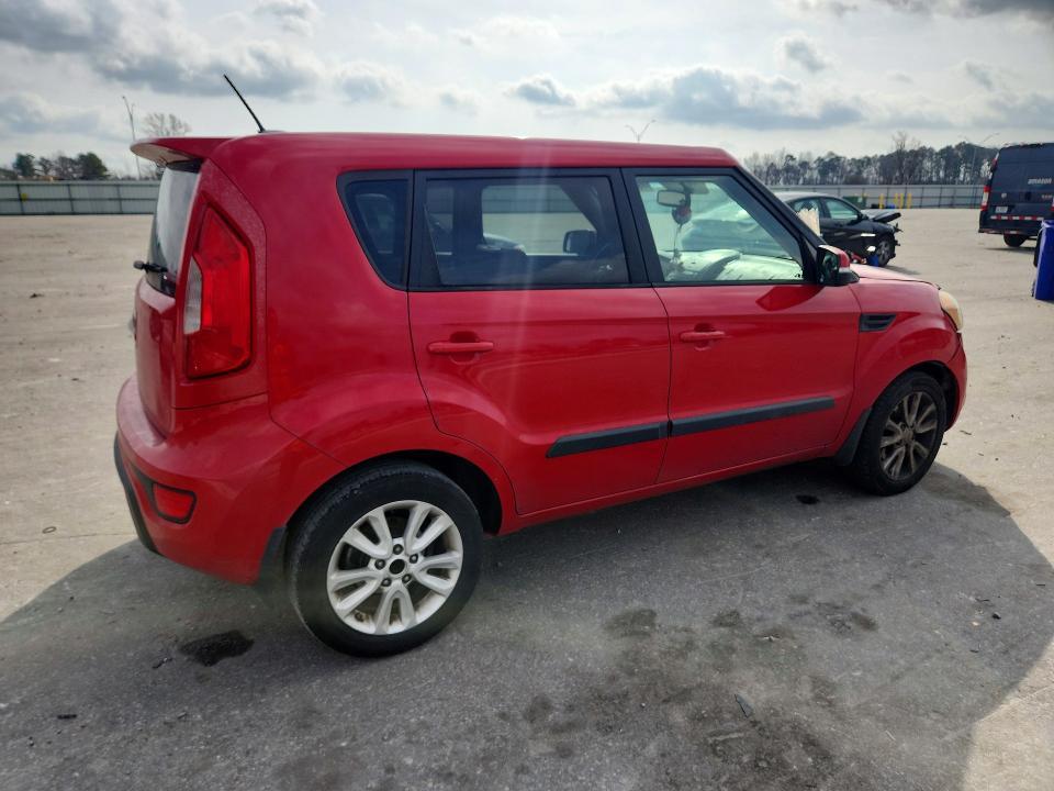 2013 KIA Soul +