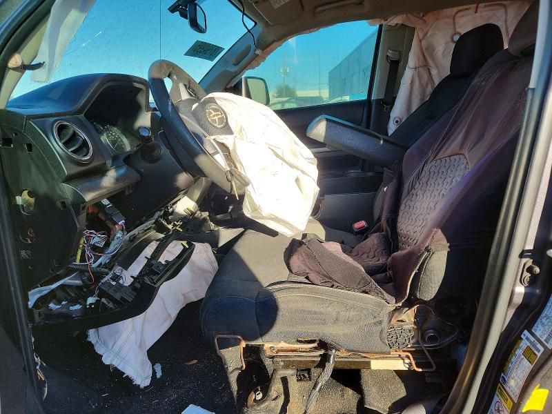 2015 Toyota Tundra SR5