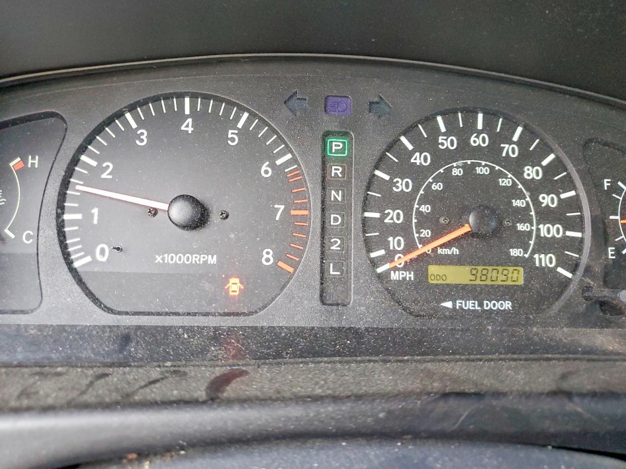 2000 Toyota Sienna le
