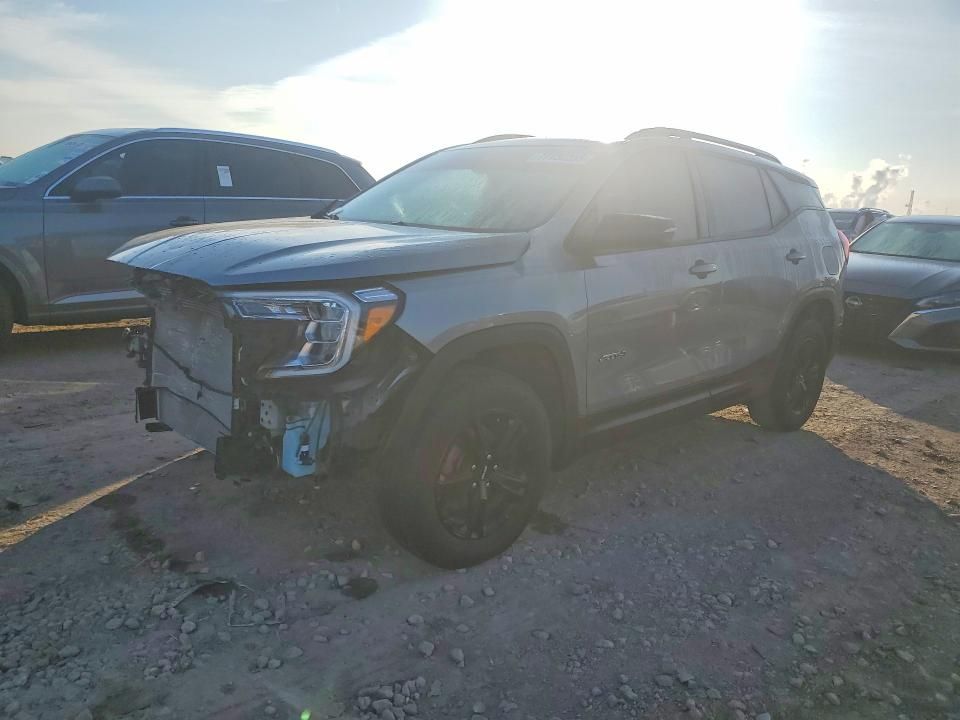 2024 GMC Terrain AT4