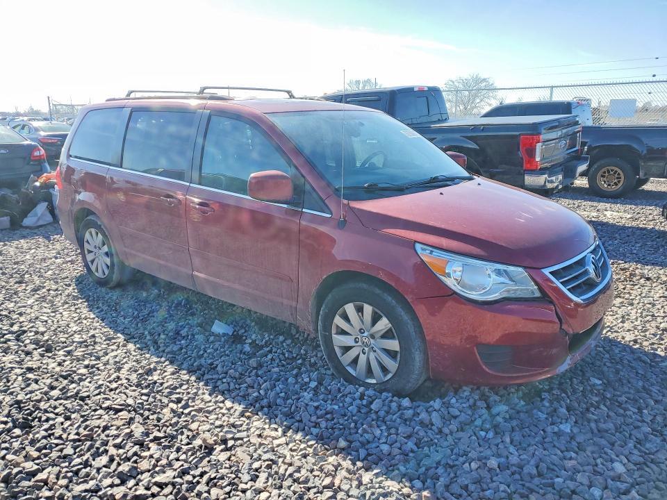2012 Volkswagen Routan sel
