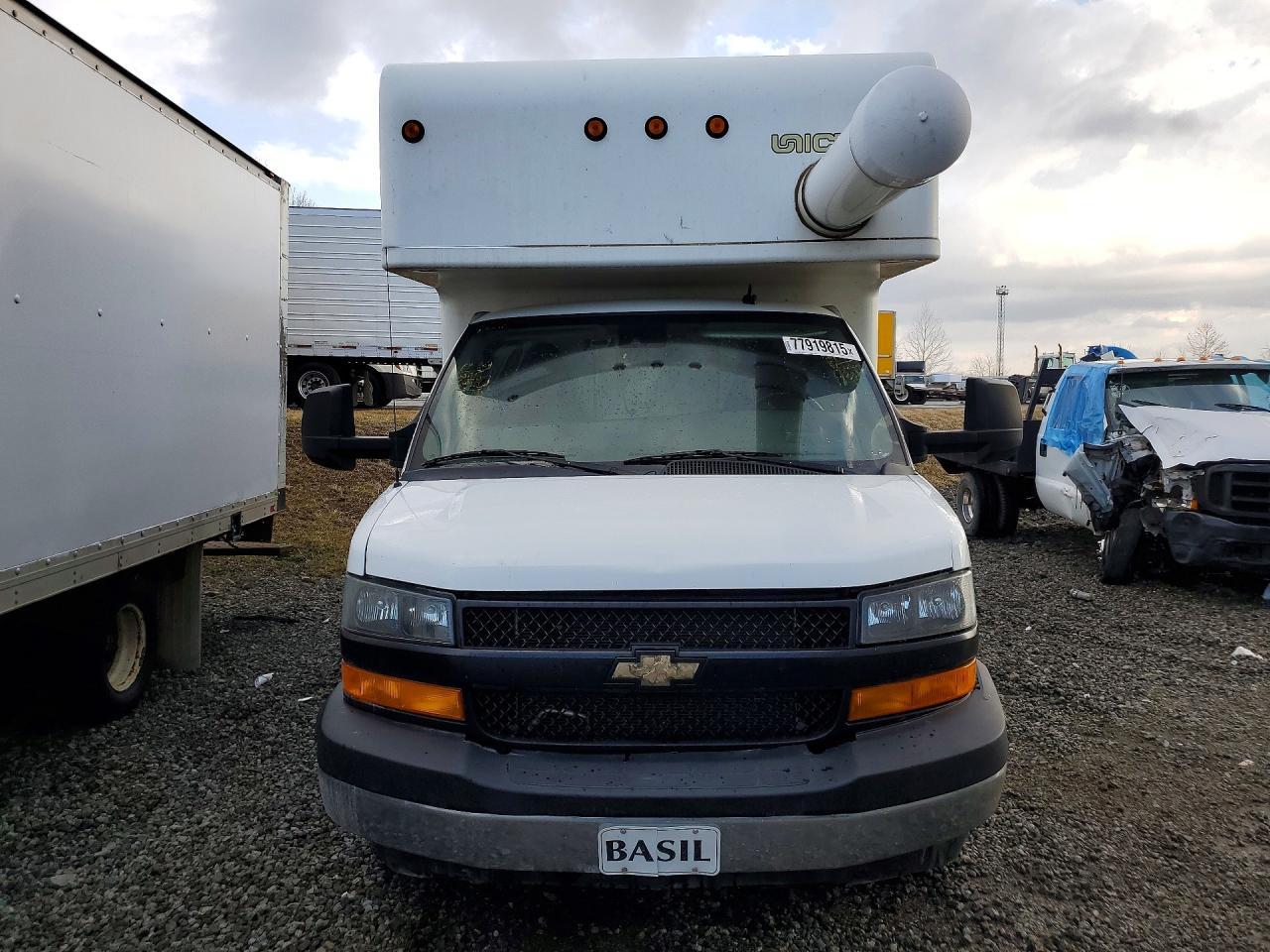 2021 Chevrolet Express Delivery Truck