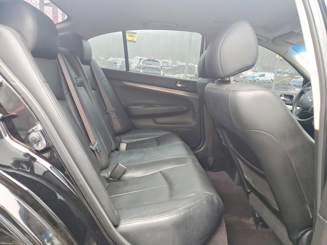 2013 Infiniti G37