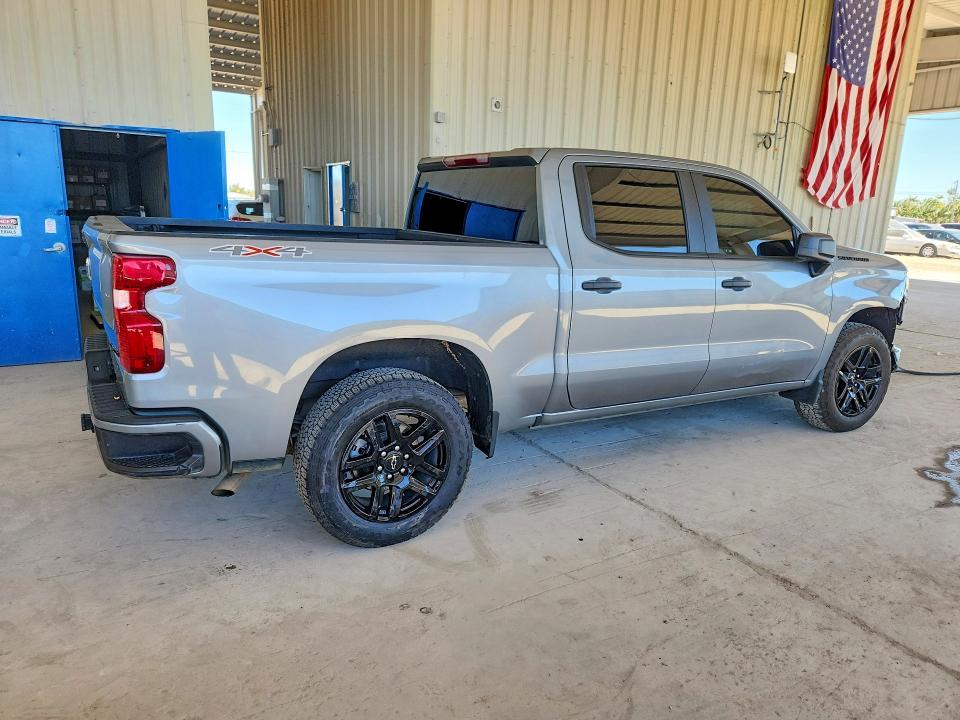 2024 Chevrolet Silverado K1500 Custom