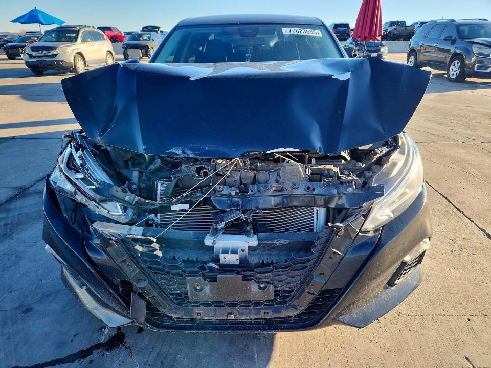 2021 Nissan Altima sr