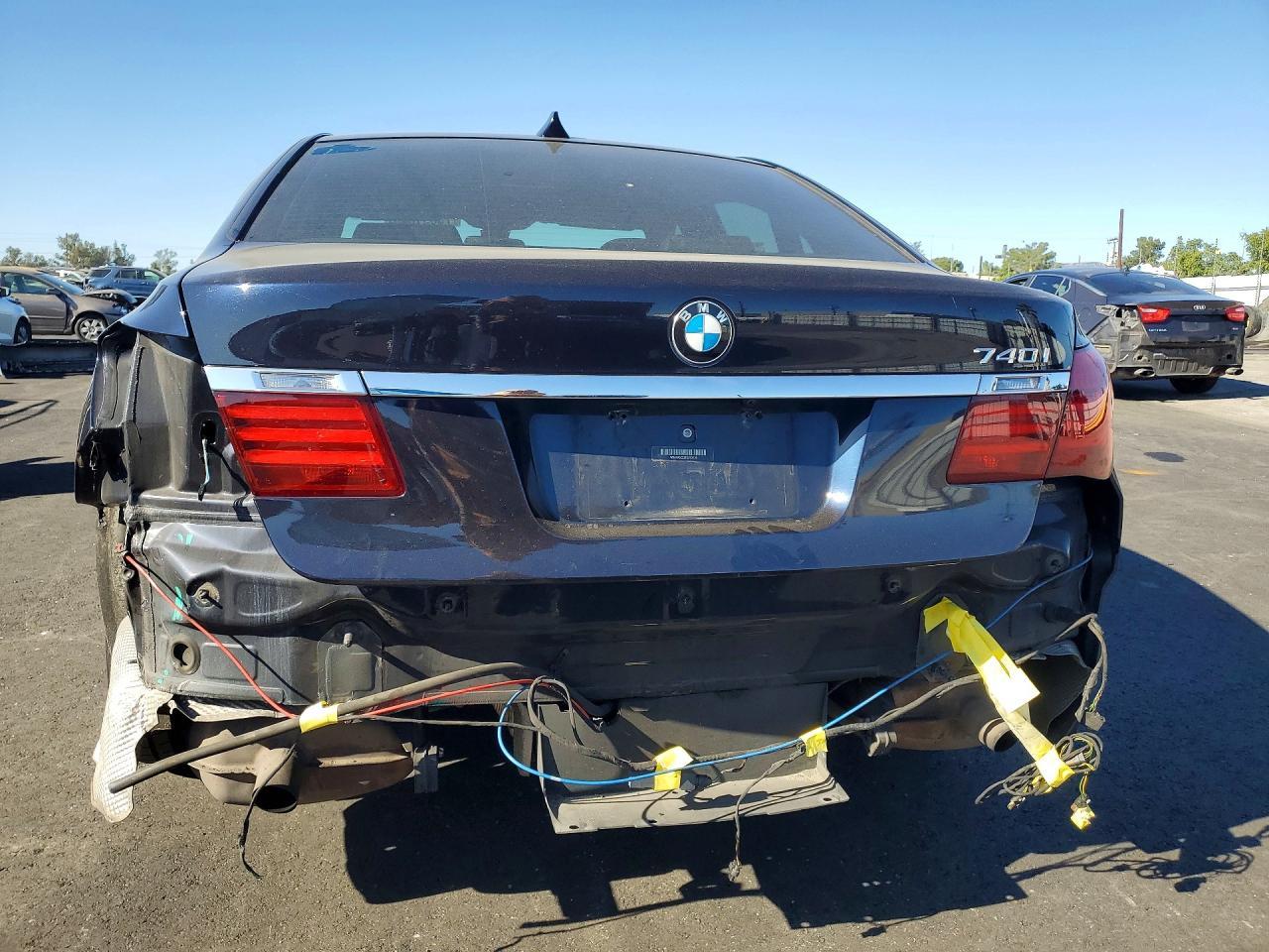 2015 BMW 740 i