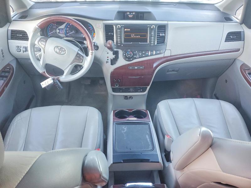 2013 Toyota Sienna xle