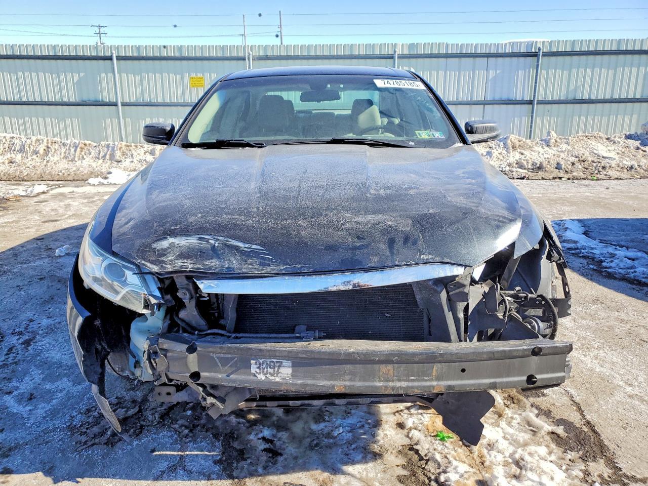 2010 Ford Taurus se