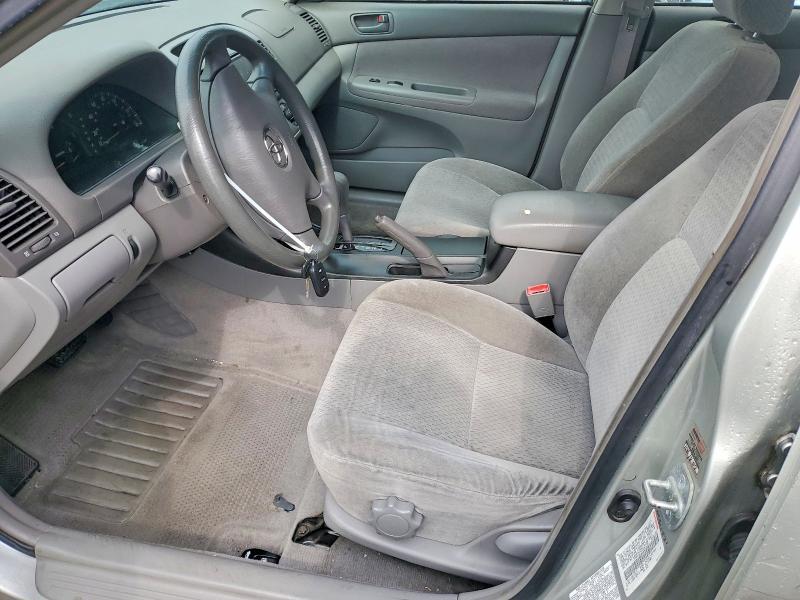 2002 Toyota Camry le