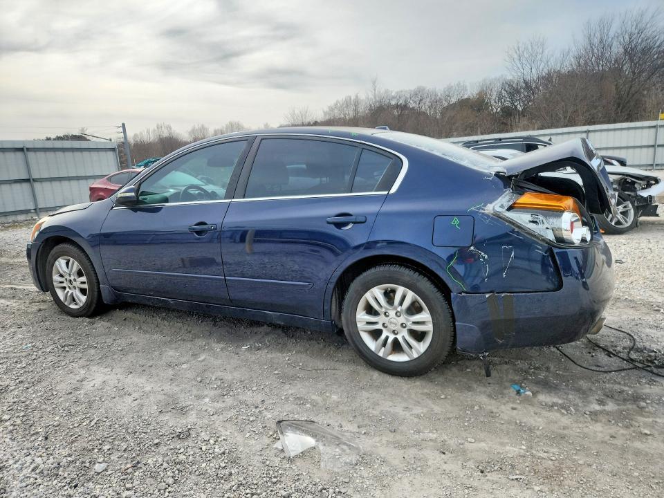 2011 Niss Altima Base