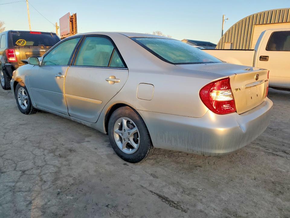 2002 Toyota Camry le