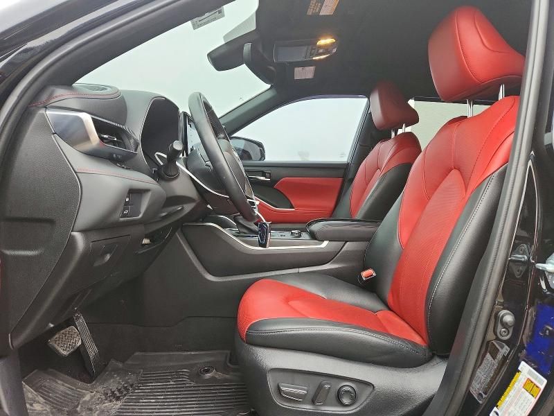 2021 Toyota Highlander xse