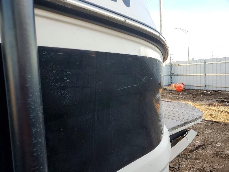 2019 Mastercraft XT22-Inboard Engine