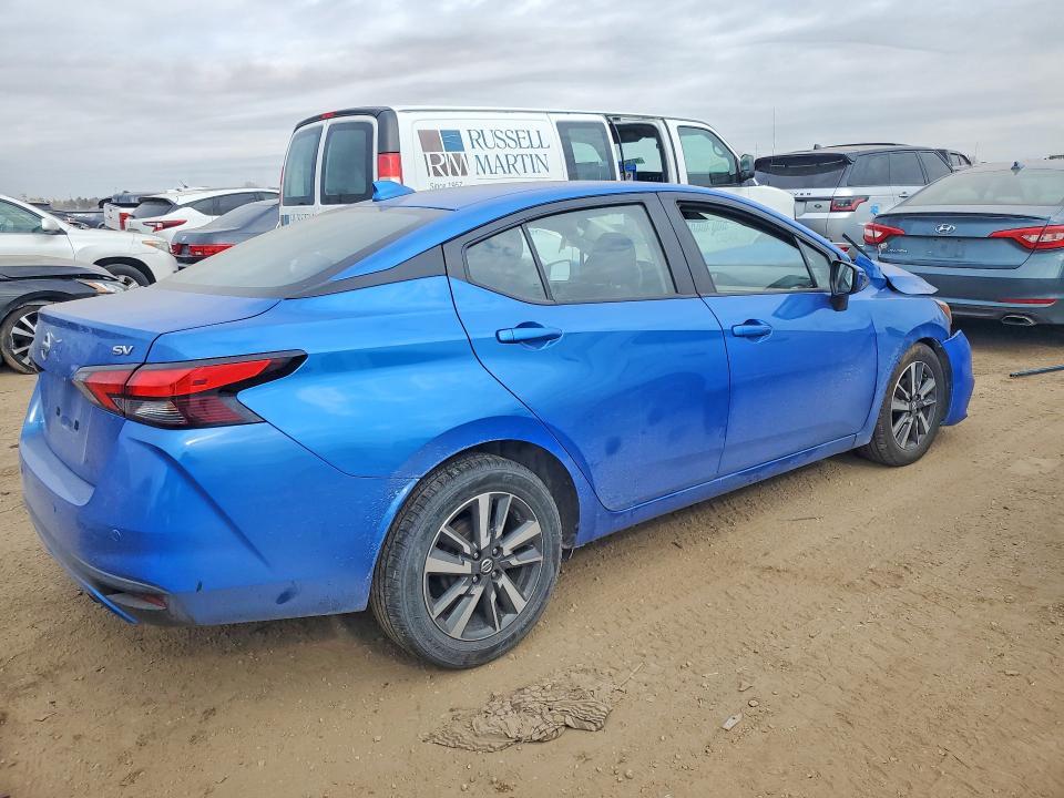 2021 Nissan Versa sv