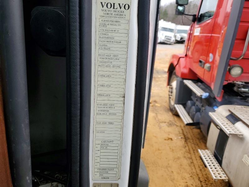 2017 Volvo VNL Semi Truck