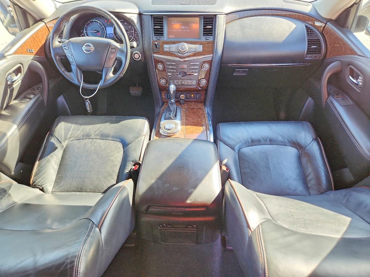 2017 Nissan Armada sv