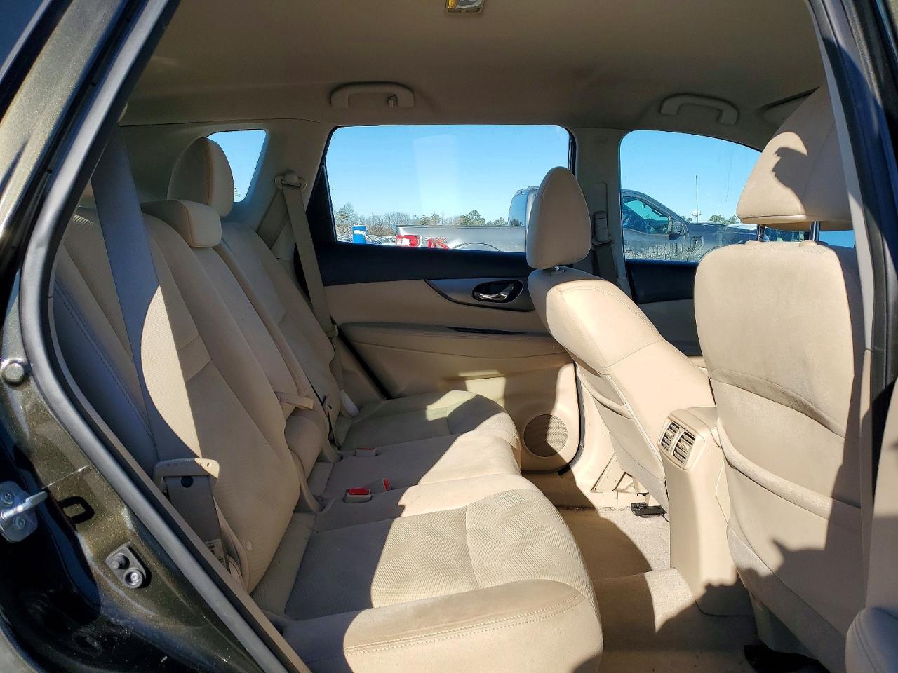 2015 Nissan Rogue s