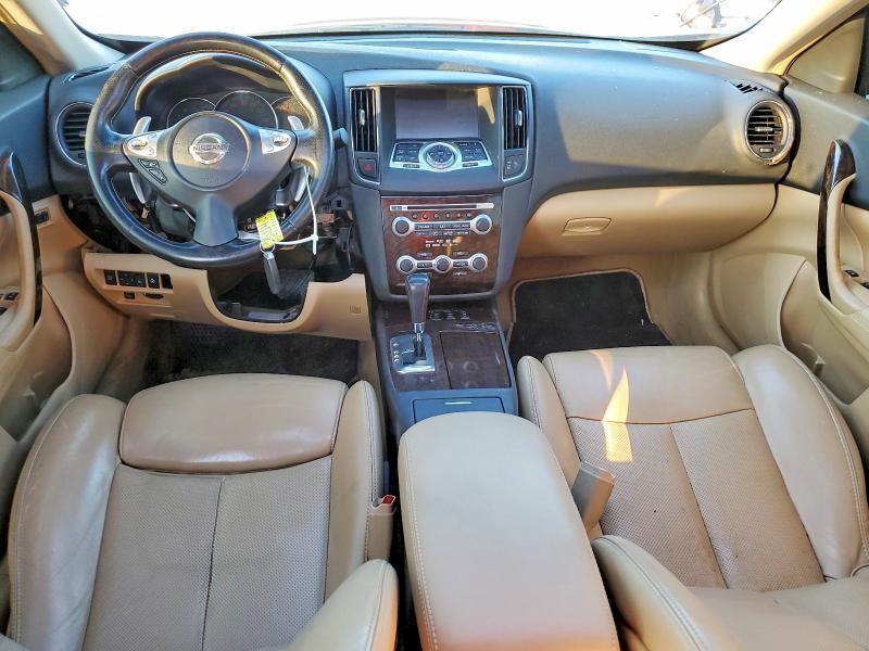 2010 Nissan Maxima s