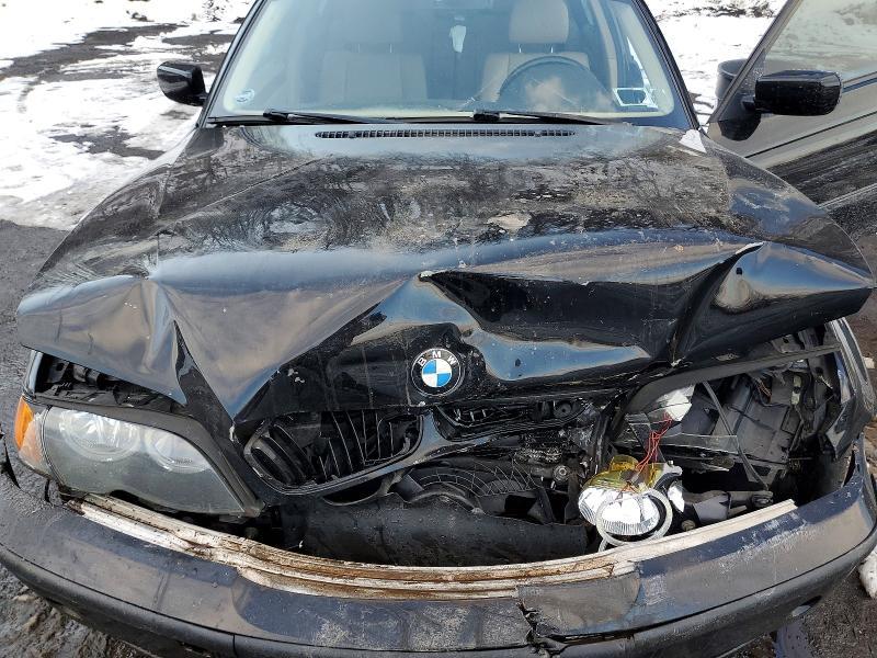 2005 BMW 325 xi