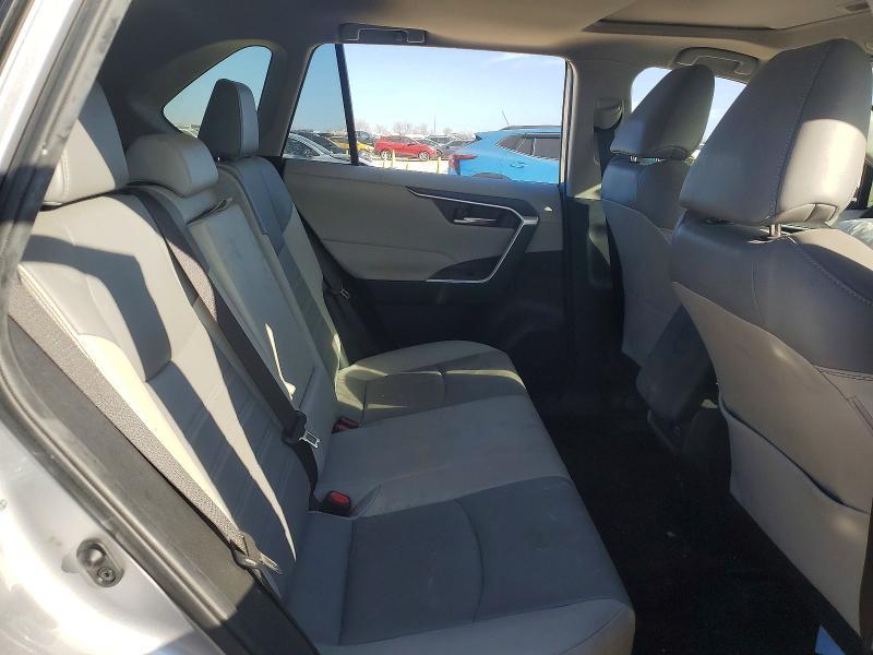 2020 Toyota Rav4 xle Premium