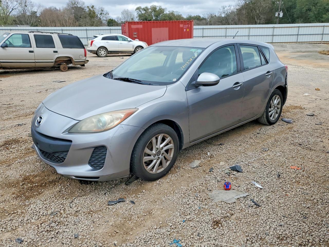 2013 Mazda 3 I