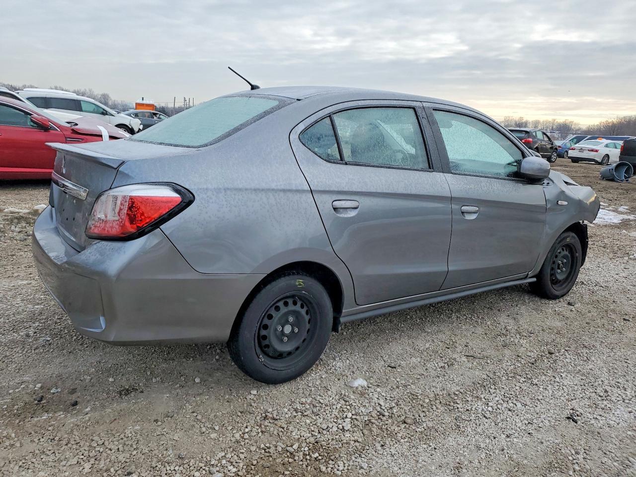 2023 Mitsubishi Mirage G4 es