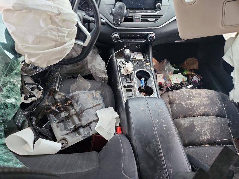 2021 Nissan Altima sv