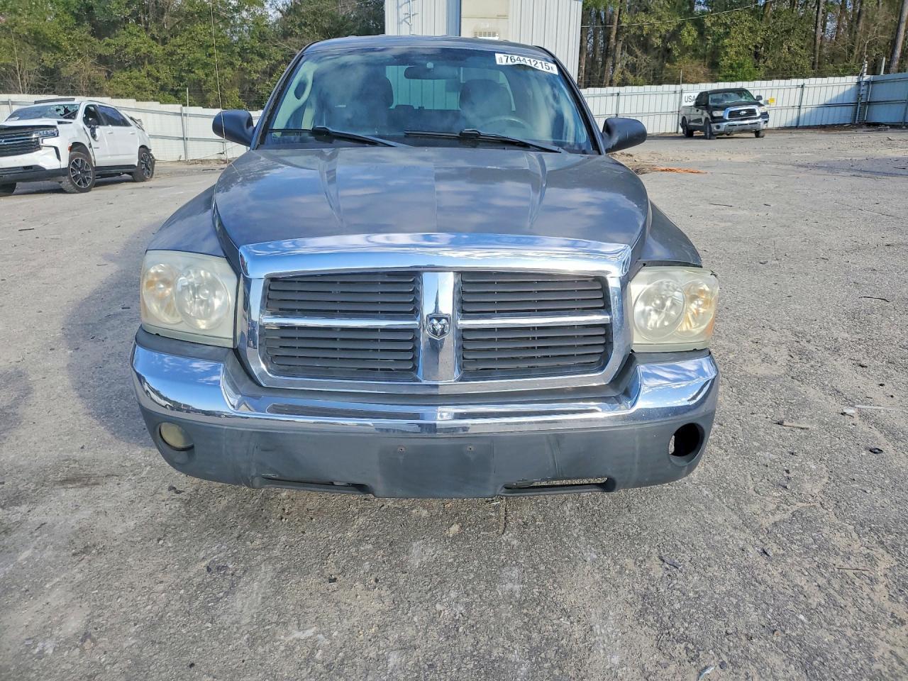 2005 Dodge Dakota Quad SLT