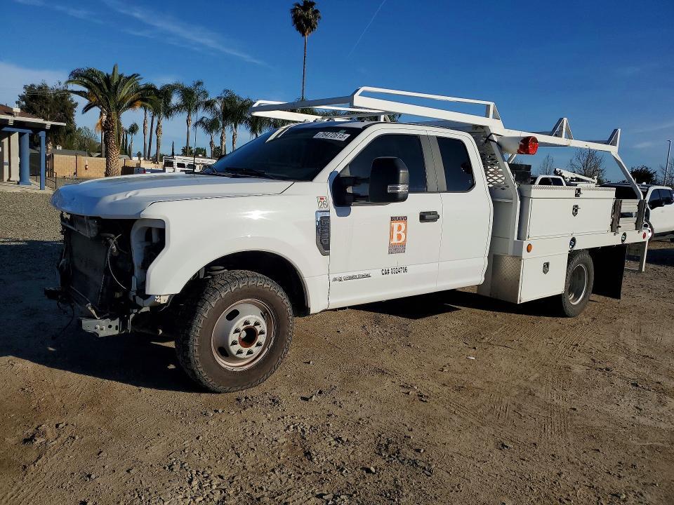 2022 Ford F350 Super Duty Utility / Service Truck