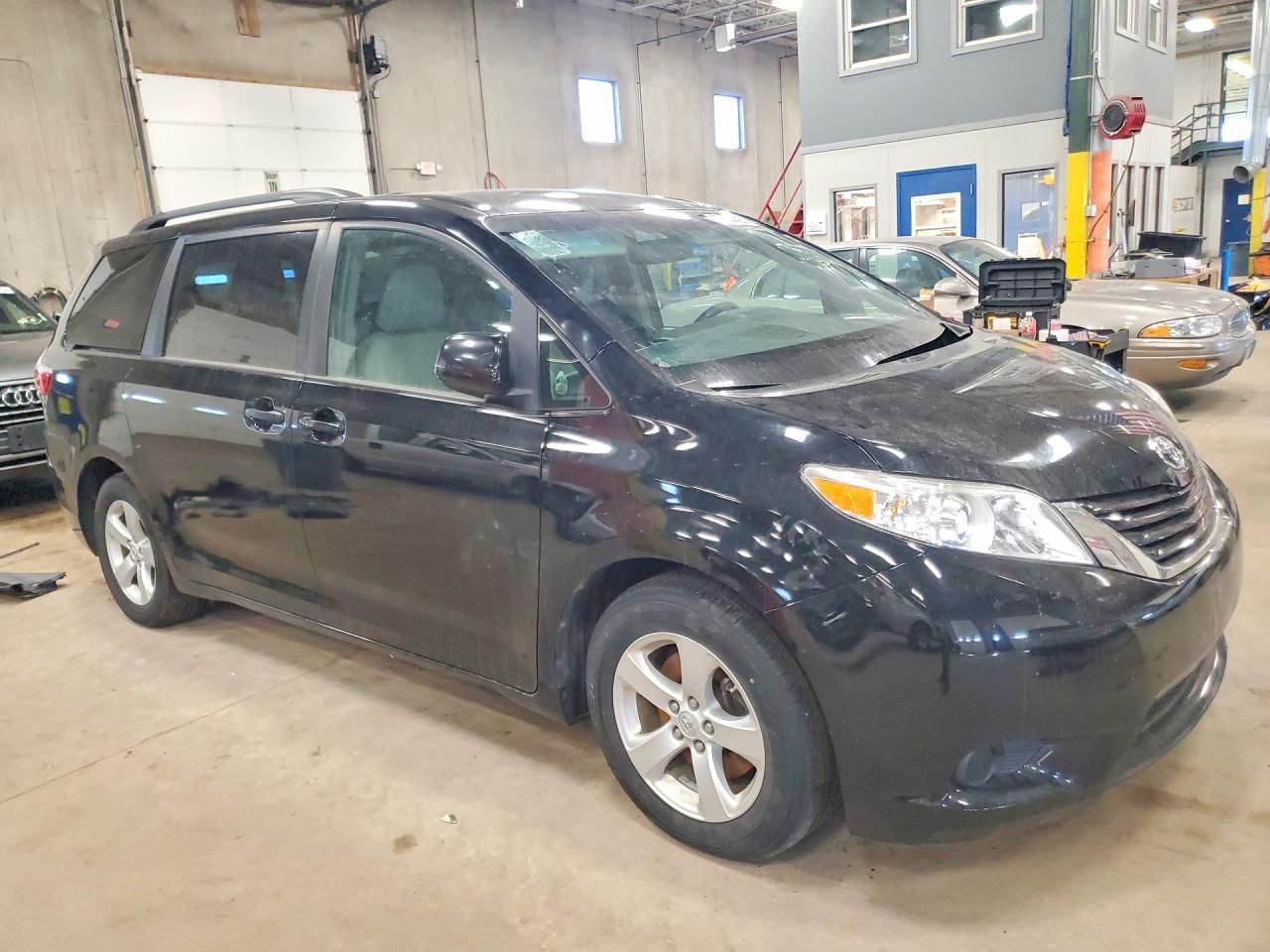 2017 Toyota Sienna le