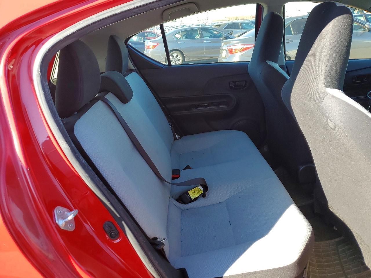 2015 Toyota Prius c one