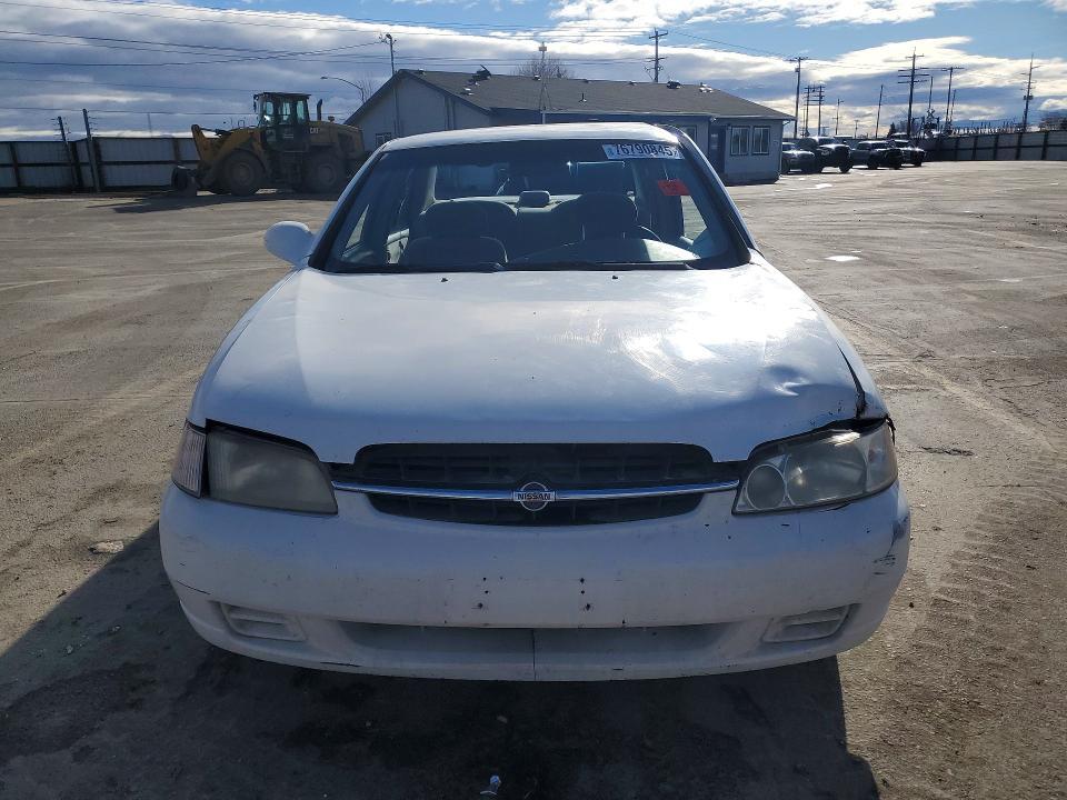 1999 Nissan Altima xe