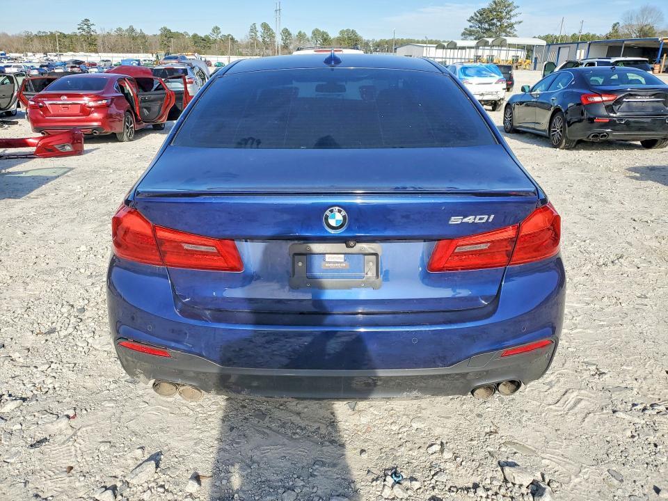 2018 BMW 540 i
