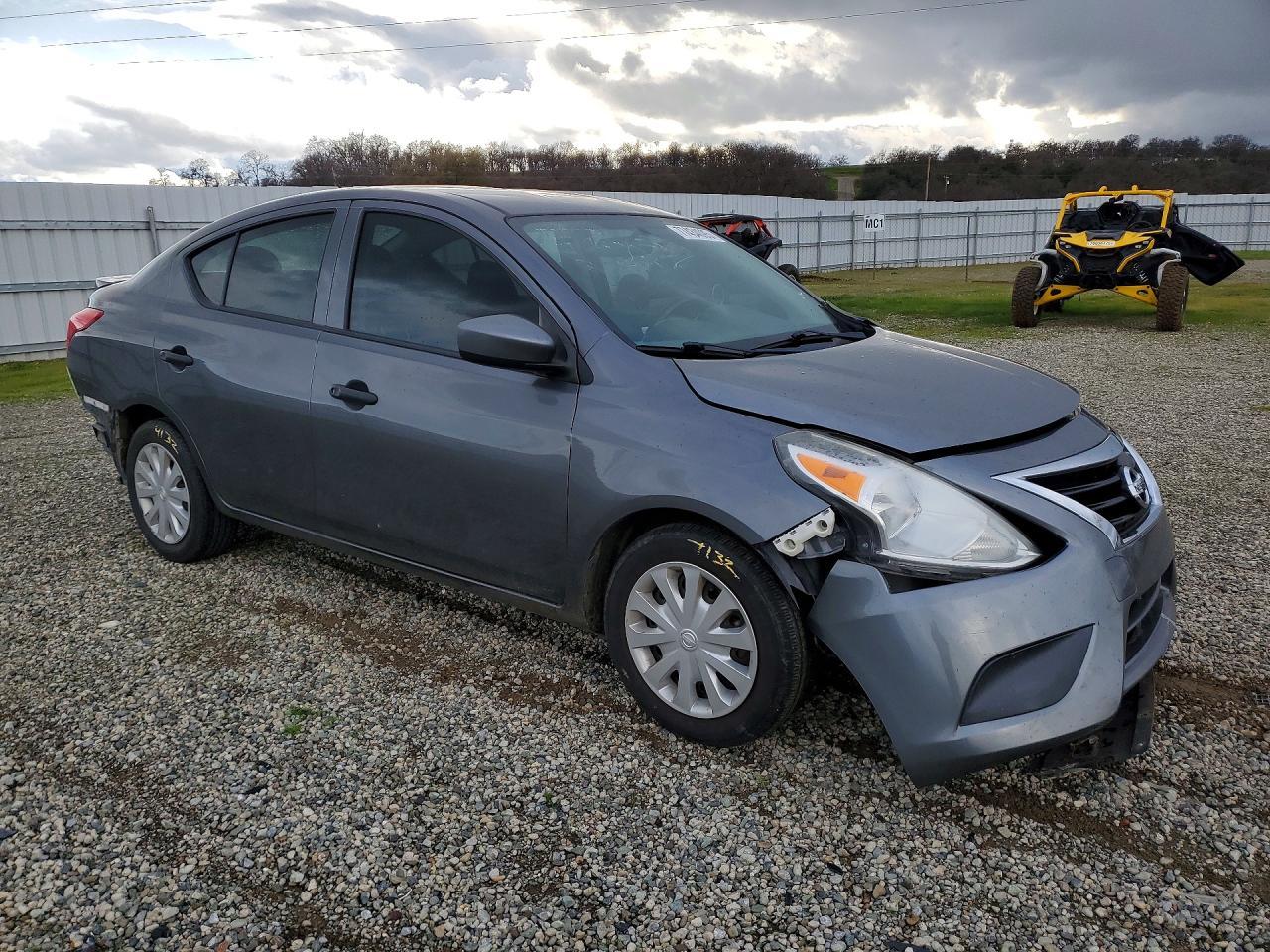 2019 Nissan Versa s