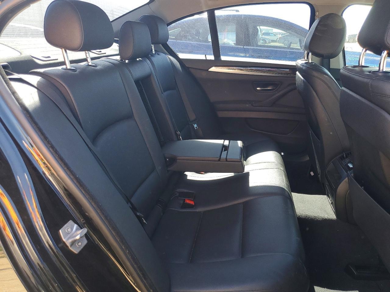 2016 BMW 528 i