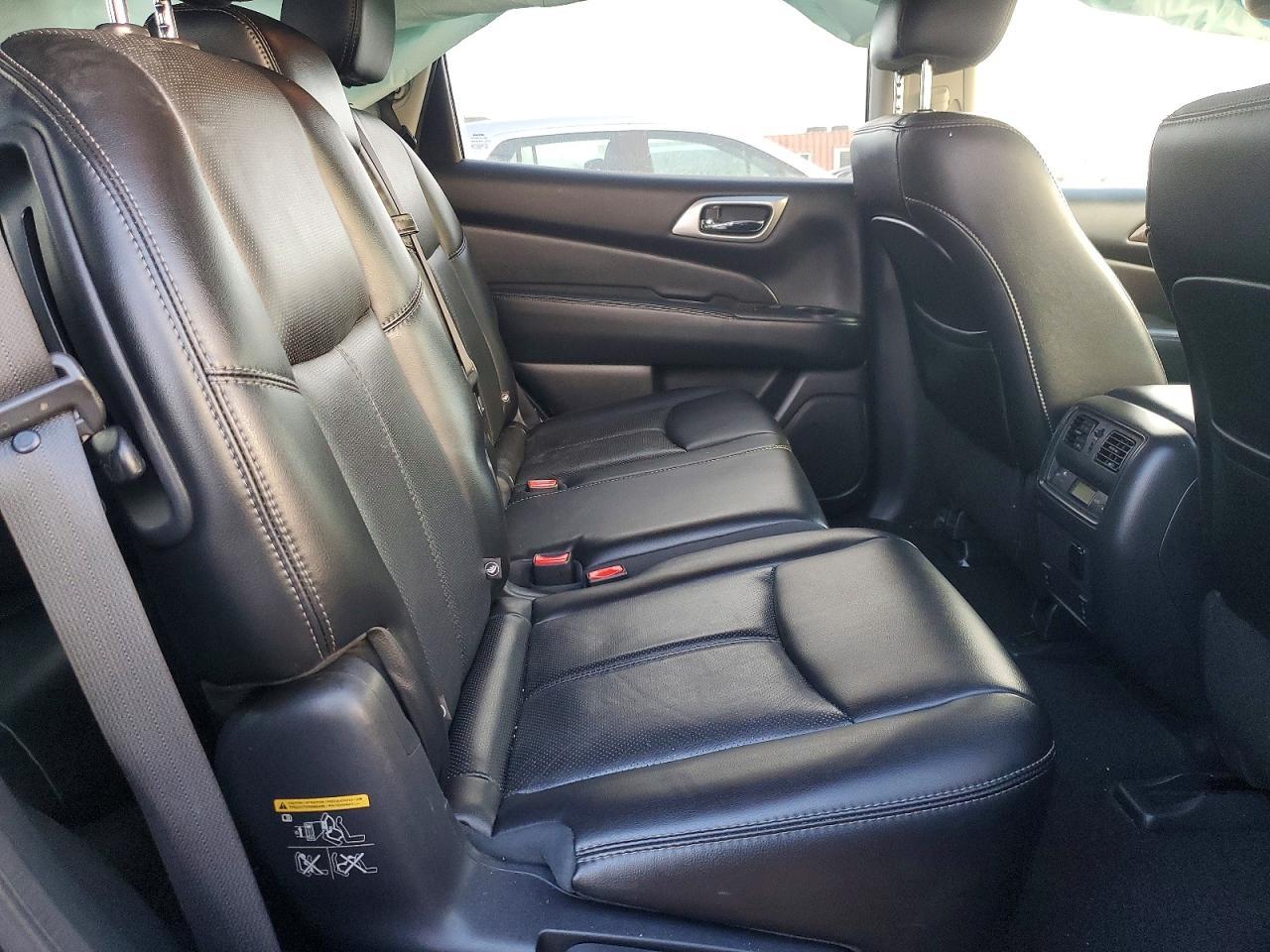 2015 Nissan Pathfinder Platinum