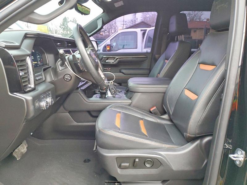 2023 GMC Sierra K1500 AT4