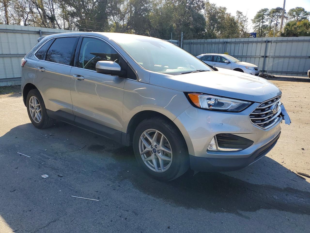 2021 Ford Edge sel